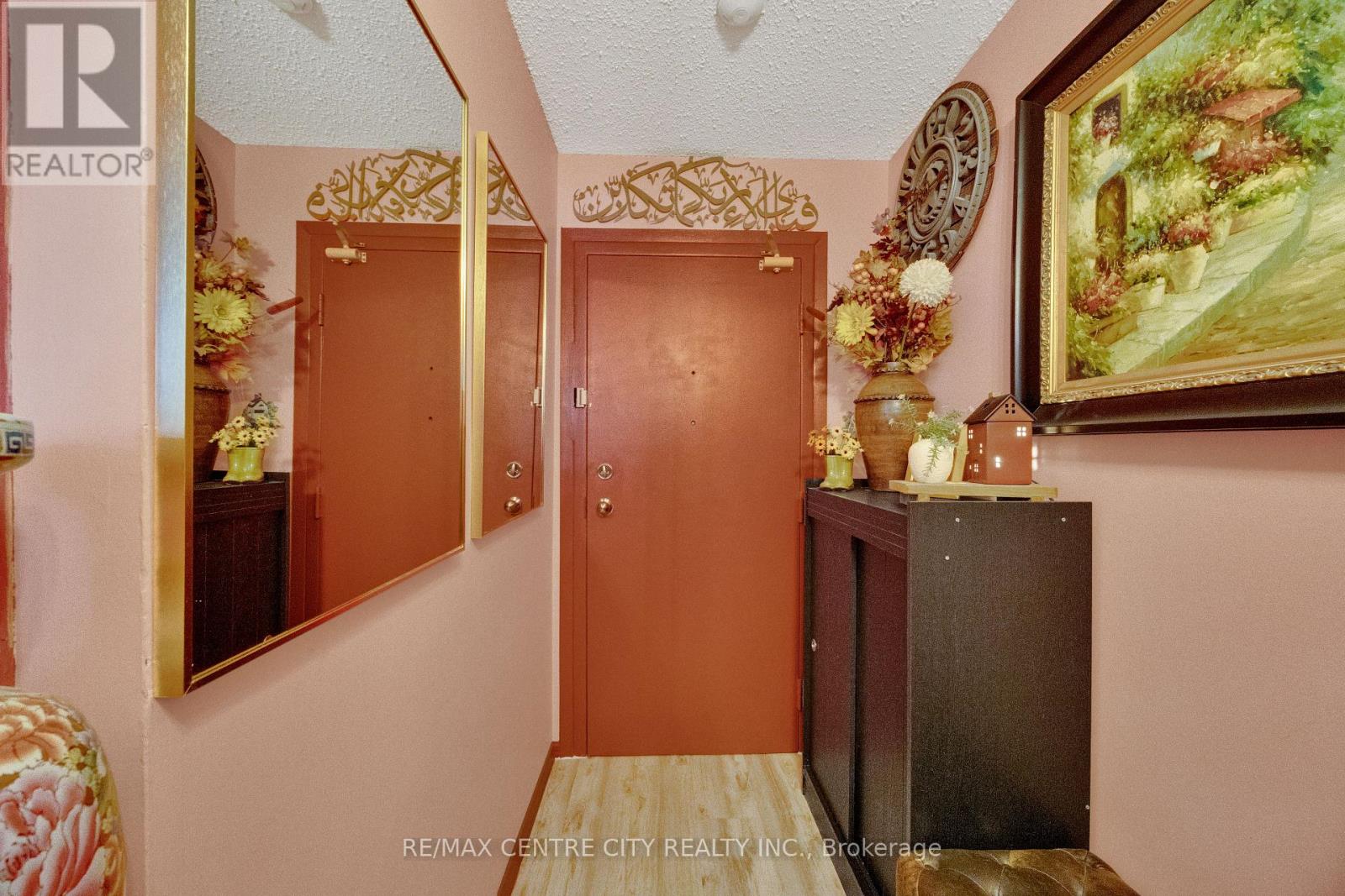 9 - 1096 Jalna Boulevard, London South, Ontario  N6E 3B8 - Photo 5 - X13075628