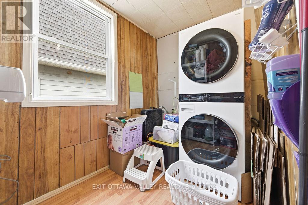 528 Almira Street, Pembroke, Ontario  K8A 3Z9 - Photo 13 - X13075638