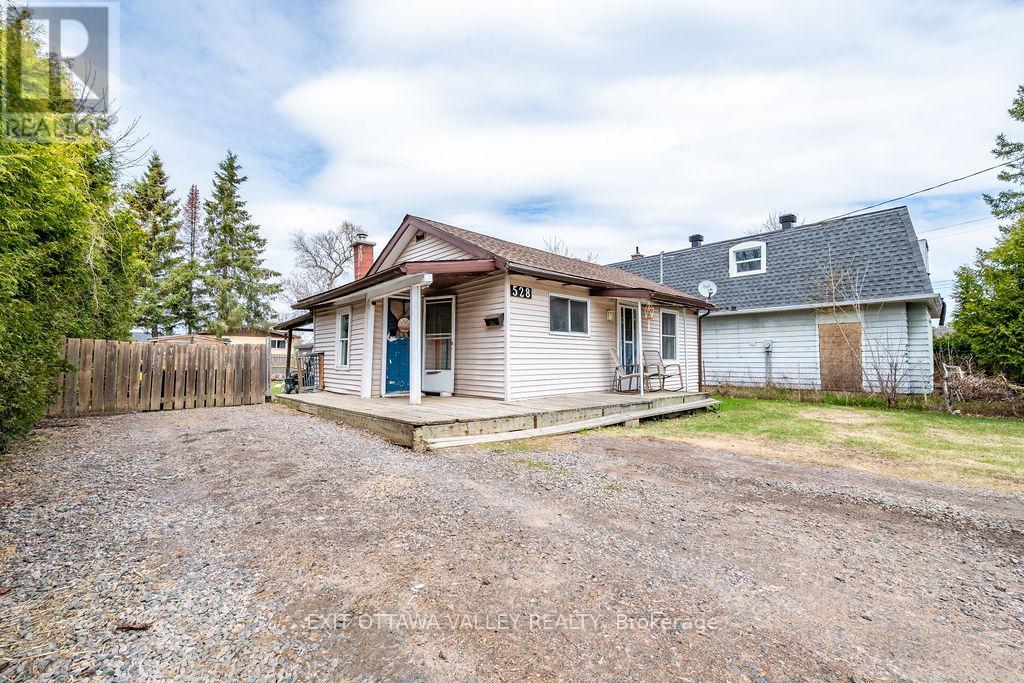 528 Almira Street, Pembroke, Ontario  K8A 3Z9 - Photo 39 - X13075638
