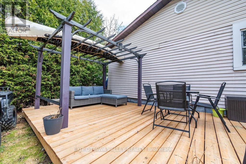 528 Almira Street, Pembroke, Ontario  K8A 3Z9 - Photo 41 - X13075638
