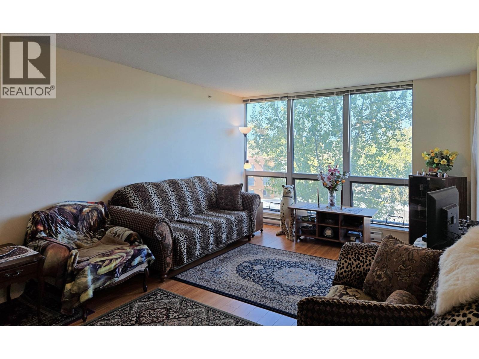 810 3663 Crowley Drive, Vancouver, British Columbia  V5R 6H4 - Photo 5 - R3118389