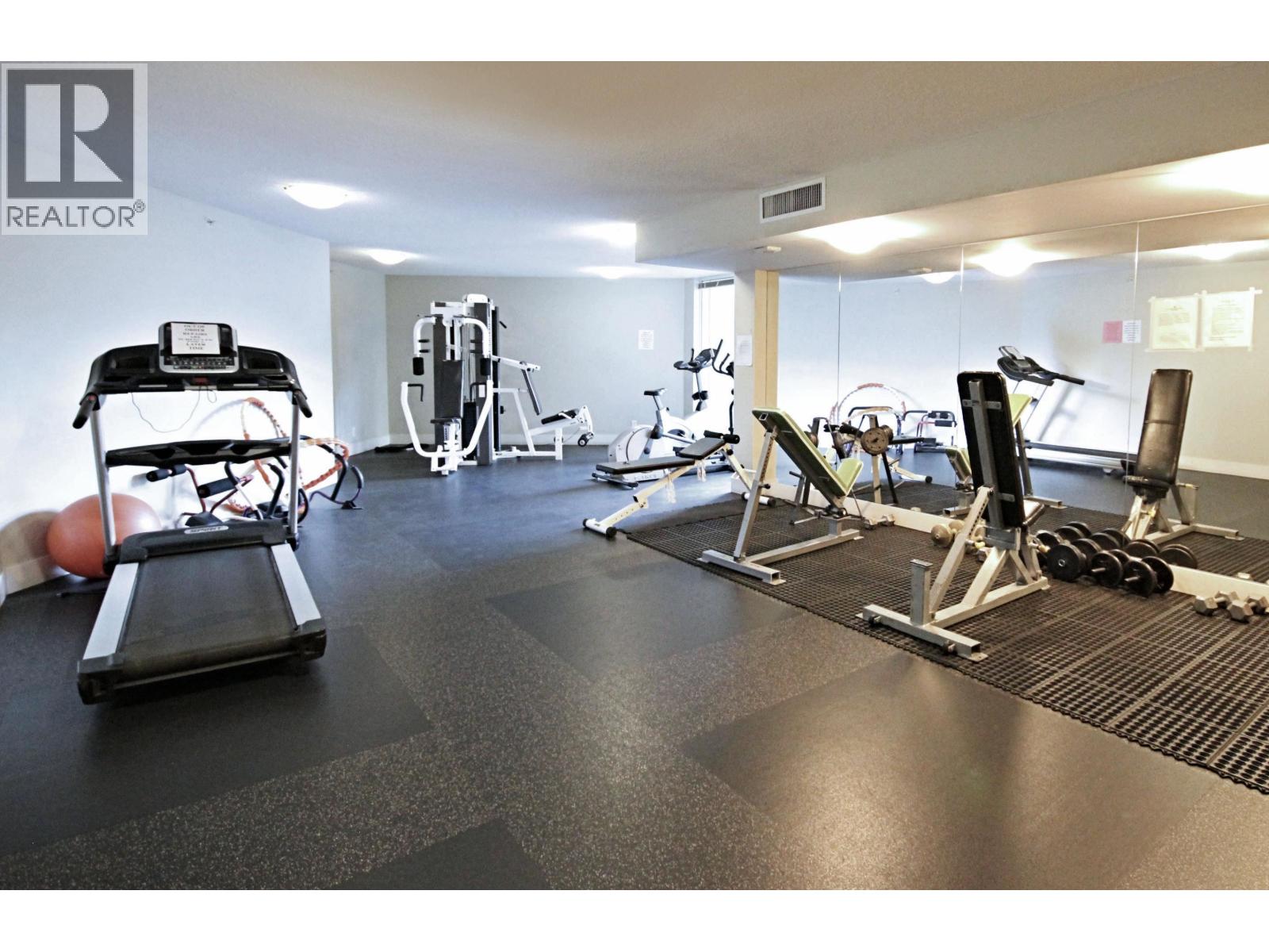 810 3663 Crowley Drive, Vancouver, British Columbia  V5R 6H4 - Photo 15 - R3118389