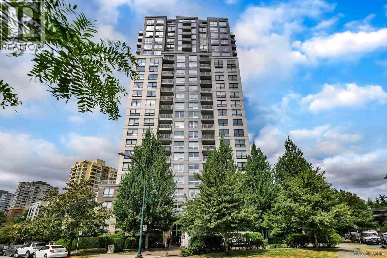 810 3663 CROWLEY DRIVE, Vancouver, British Columbia