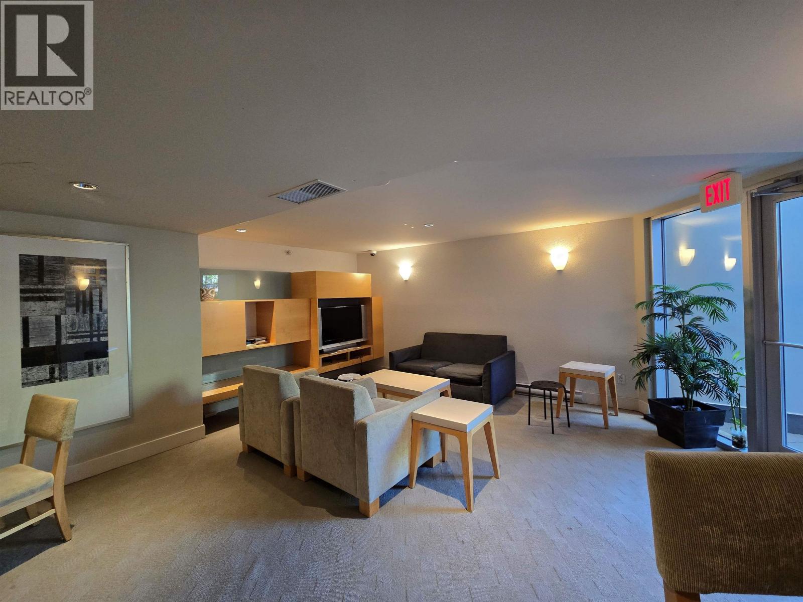 810 3663 Crowley Drive, Vancouver, British Columbia  V5R 6H4 - Photo 13 - R3118389