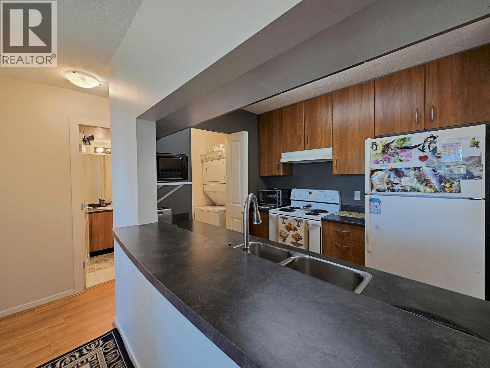 810 3663 Crowley Drive, Vancouver, British Columbia  V5R 6H4 - Photo 10 - R3118389