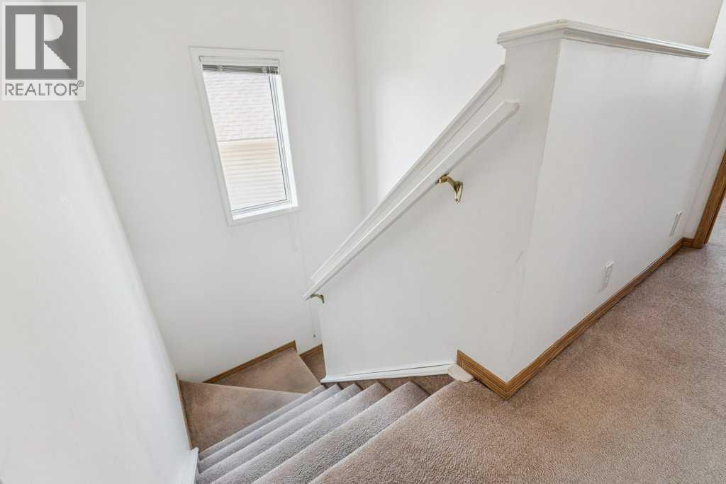 52 Martinglen Mews Ne, Calgary, Alberta  T3J 3N3 - Photo 21 - A2306491