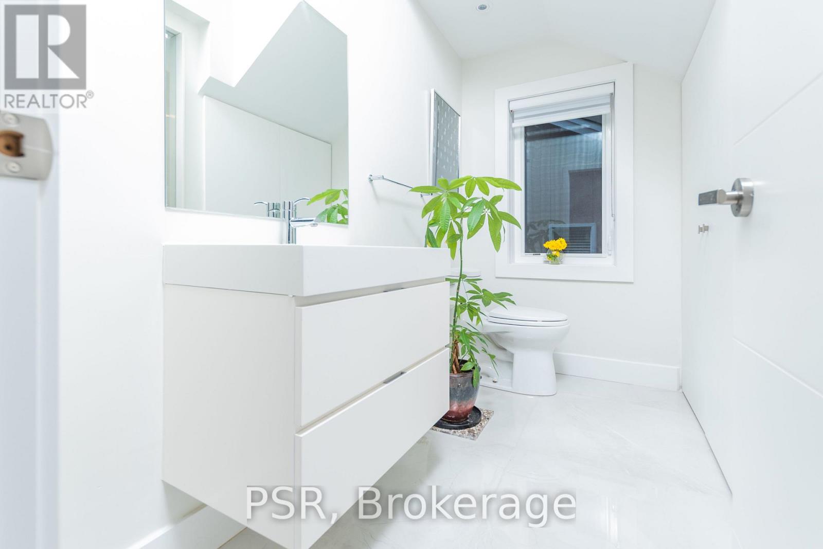 10 Bishop Street, Toronto, Ontario  M5R 1N2 - Photo 12 - C13075660