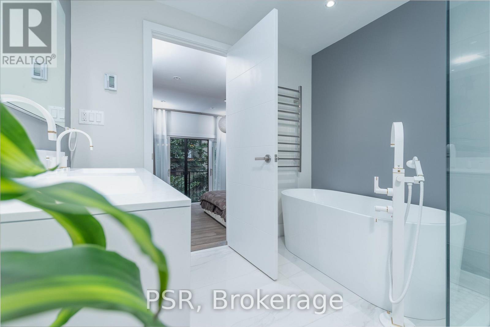 10 Bishop Street, Toronto, Ontario  M5R 1N2 - Photo 18 - C13075660