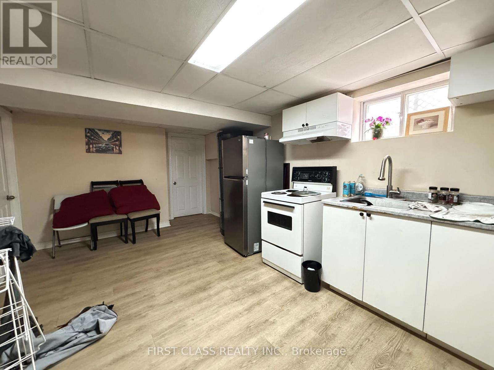 Bsmt - 11 Ellington Drive, Toronto, Ontario  M1R 3X6 - Photo 3 - E13075634
