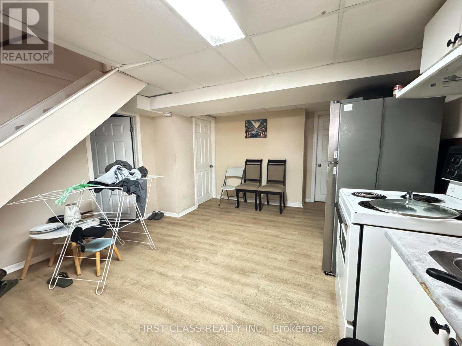 Bsmt - 11 Ellington Drive, Toronto, Ontario  M1R 3X6 - Photo 5 - E13075634