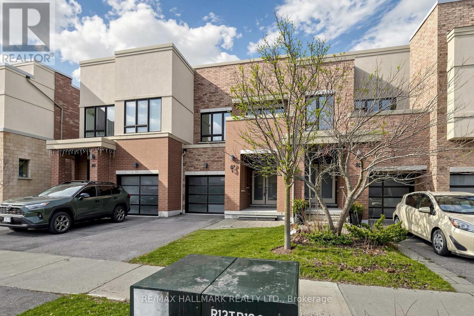 87 Dariole Drive, Richmond Hill, Ontario  L4E 0Z4 - Photo 2 - N13075656