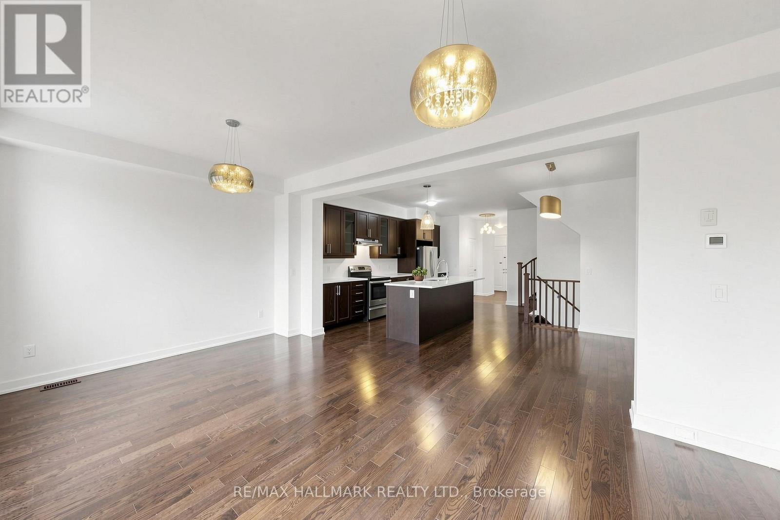 87 Dariole Drive, Richmond Hill, Ontario  L4E 0Z4 - Photo 6 - N13075656