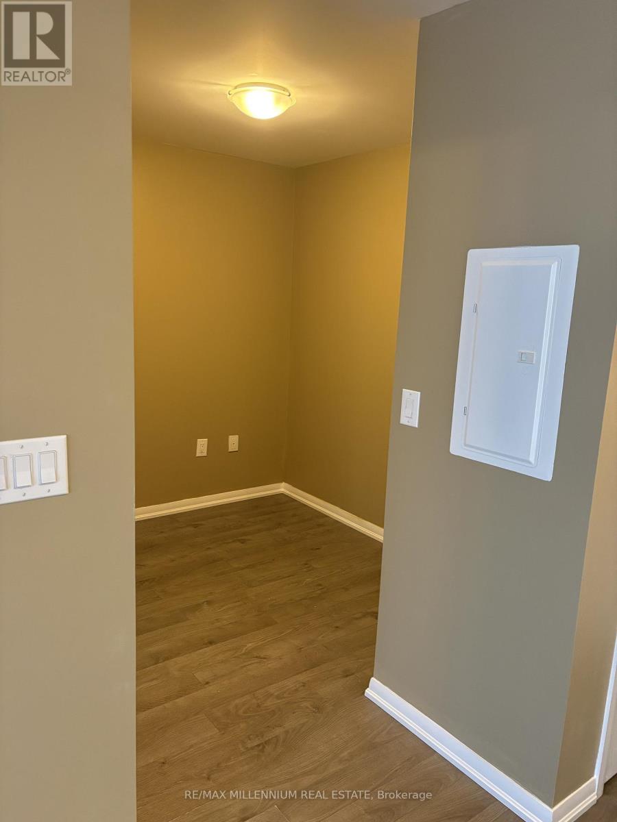 3091 Dufferin Street, Toronto, Ontario  M6A 0C4 - Photo 12 - W13075648