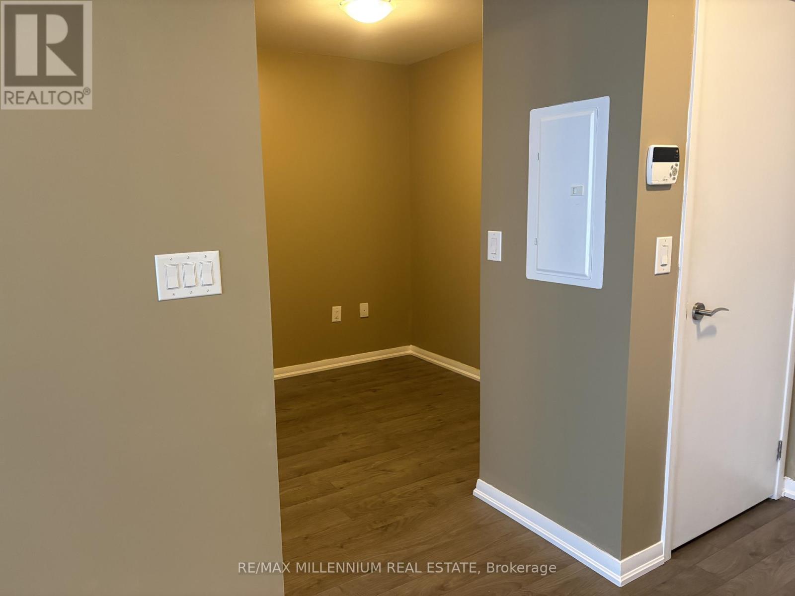3091 Dufferin Street, Toronto, Ontario  M6A 0C4 - Photo 13 - W13075648