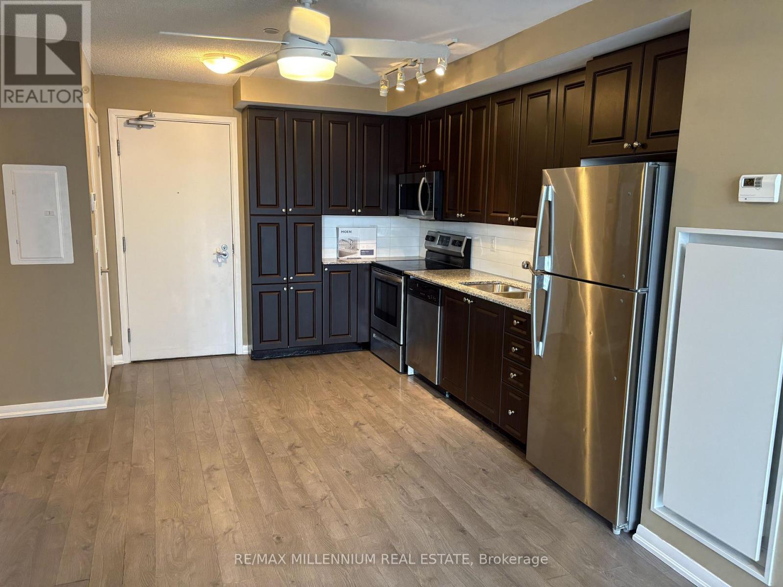 3091 Dufferin Street, Toronto, Ontario  M6A 0C4 - Photo 16 - W13075648