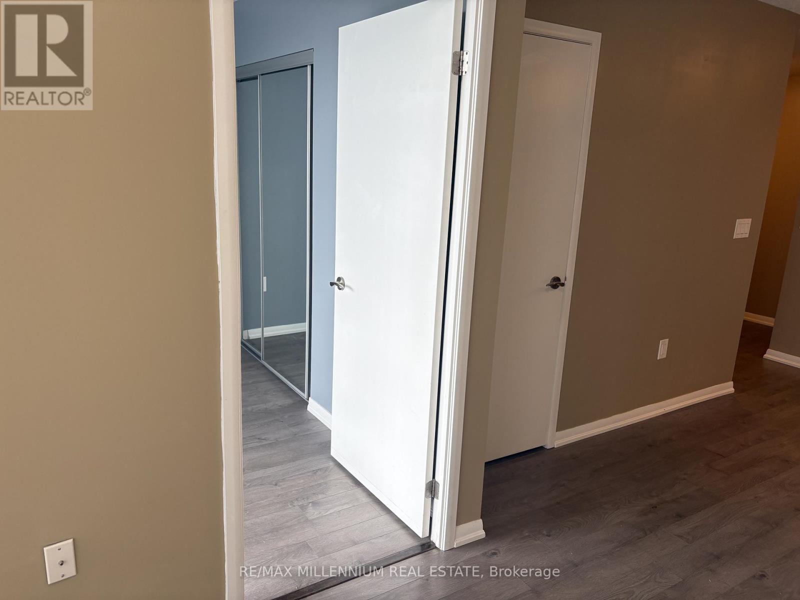 3091 Dufferin Street, Toronto, Ontario  M6A 0C4 - Photo 21 - W13075648