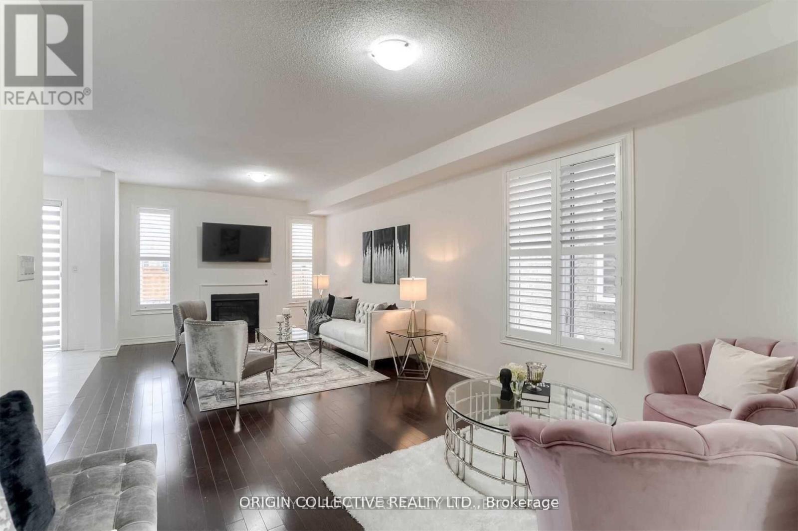 15 Germain Circle, Brampton, Ontario  L6X 5K2 - Photo 2 - W13075650