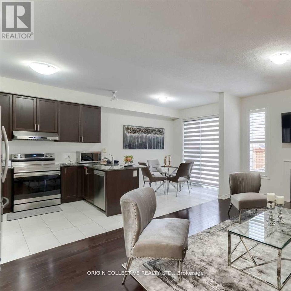 15 Germain Circle, Brampton, Ontario  L6X 5K2 - Photo 3 - W13075650