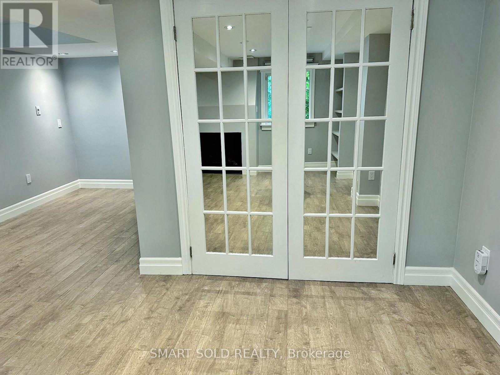 407 Ravineview Way, Oakville, Ontario  L6H 6S7 - Photo 19 - W13075652