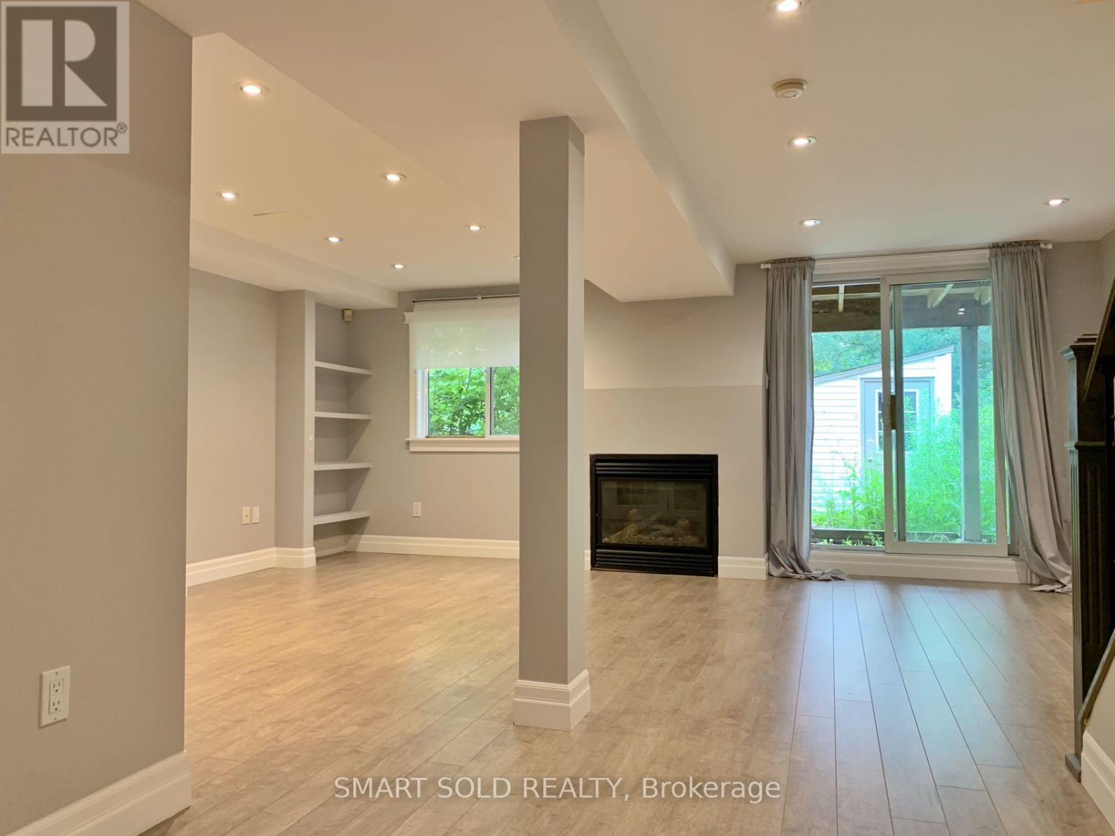 407 Ravineview Way, Oakville, Ontario  L6H 6S7 - Photo 20 - W13075652