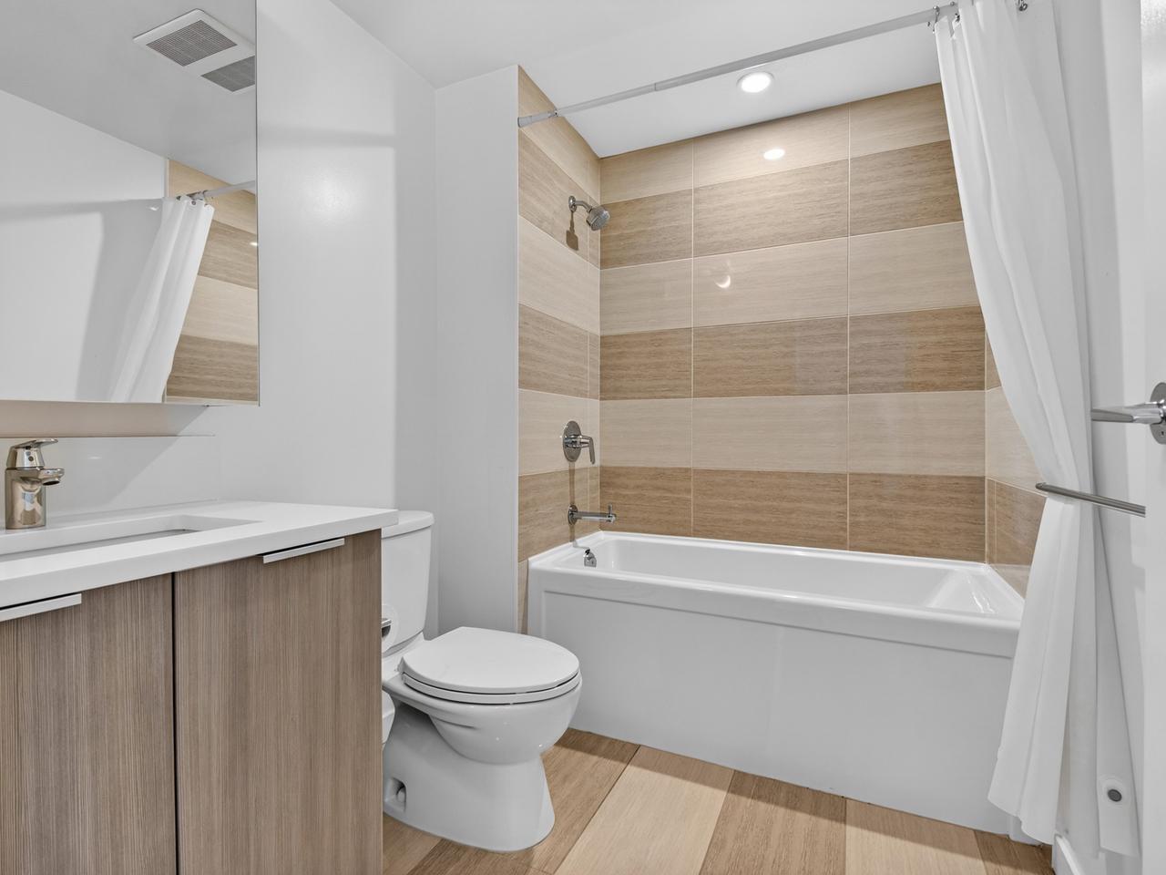 1907 13308 Central Avenue, Surrey, British Columbia  V3T 0M4 - Photo 9 - R3118690