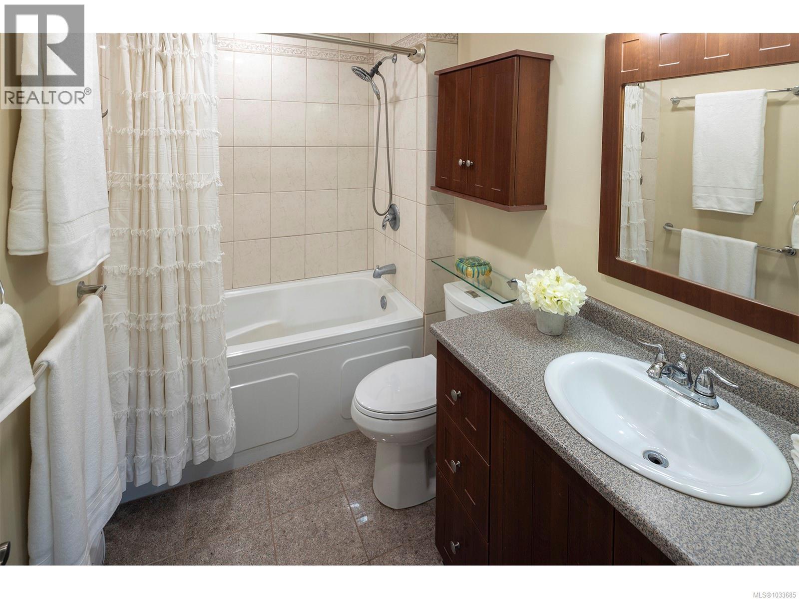 304 229 Ontario St, Victoria, British Columbia  V8V 1N1 - Photo 15 - 1033685