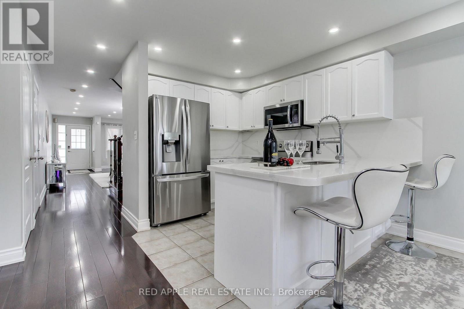 39 Booker Drive, Ajax, Ontario  L1Z 0H4 - Photo 8 - E13074288