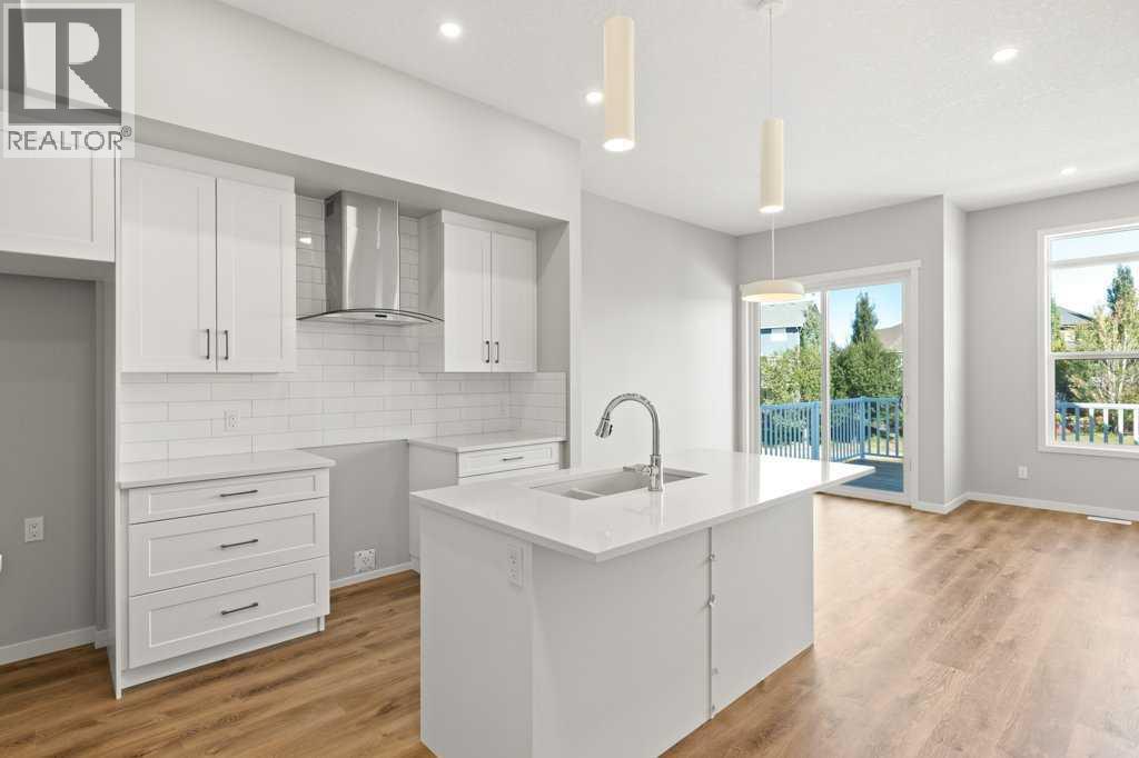 108 Monterey Bay SE, High River, Alberta  T1V 0K3 - Photo 2 - A2247765