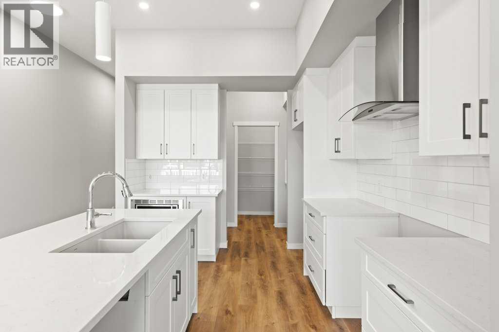 108 Monterey Bay SE, High River, Alberta  T1V 0K3 - Photo 4 - A2247765
