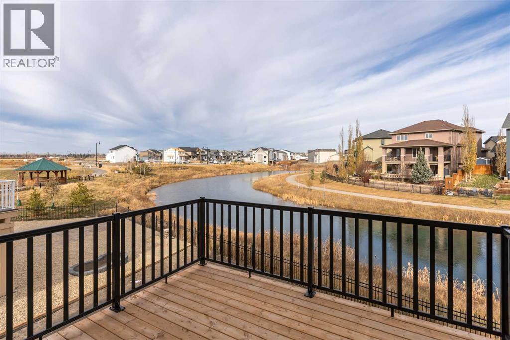 106 Monterey Bay SE, High River, Alberta  T1V 0K3 - Photo 3 - A2267748
