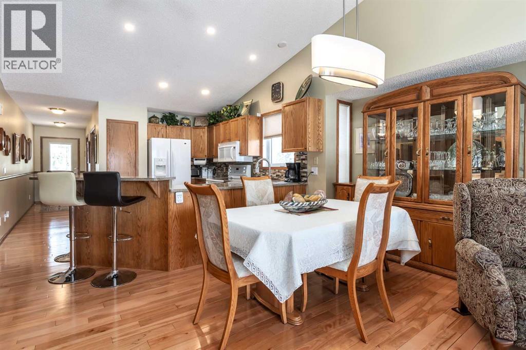 912 Riverside Drive NW, High River, Alberta  T1V 1S3 - Photo 5 - A2292358