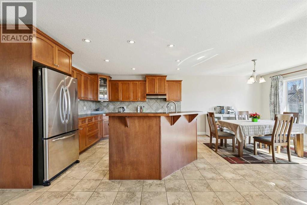 63 Westmount Circle, Okotoks, Alberta  T1S 0B7 - Photo 10 - A2302126