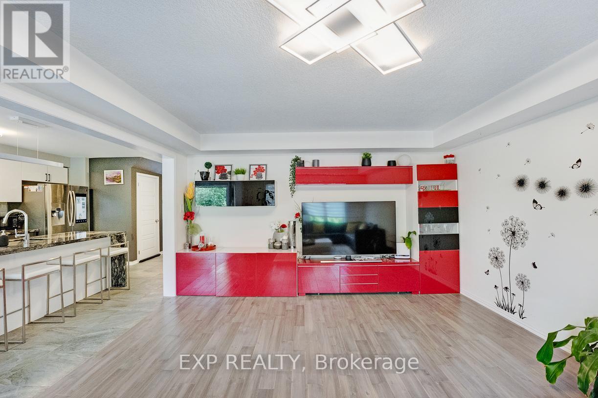 7737 Hackberry Trail, Niagara Falls, Ontario  L2H 3R5 - Photo 13 - X13075700