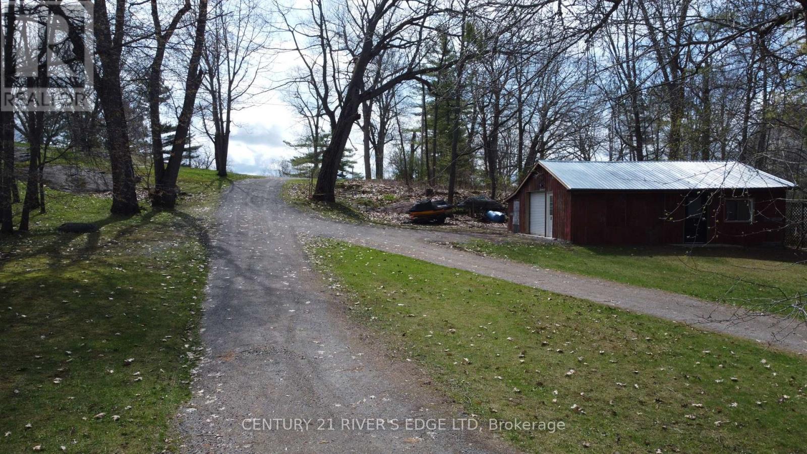70 Kerry Point Road, Leeds And The Thousand Islands, Ontario  K0E 1R0 - Photo 2 - X12764204