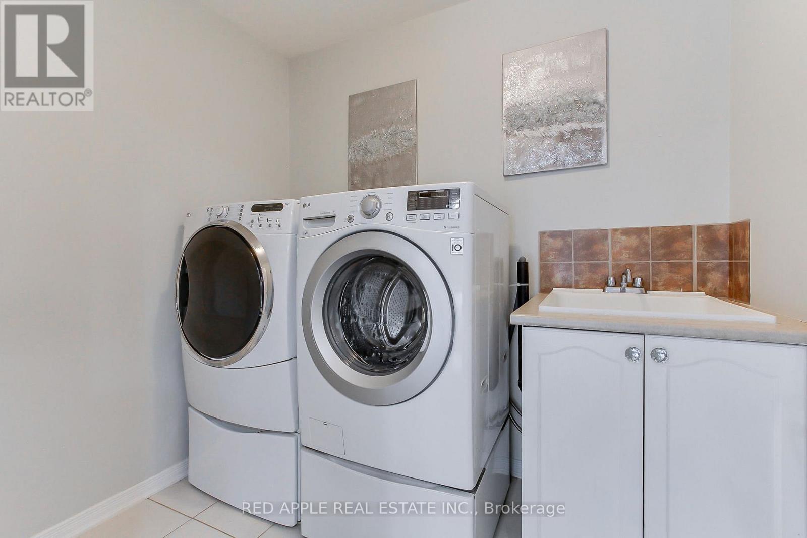 39 Booker Drive, Ajax, Ontario  L1Z 0H4 - Photo 24 - E13074288