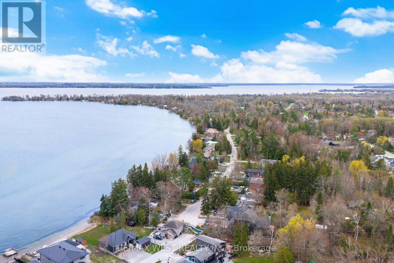 924 Vicrol Drive, Innisfil, Ontario  L9S 1V4 - Photo 4 - N12857932