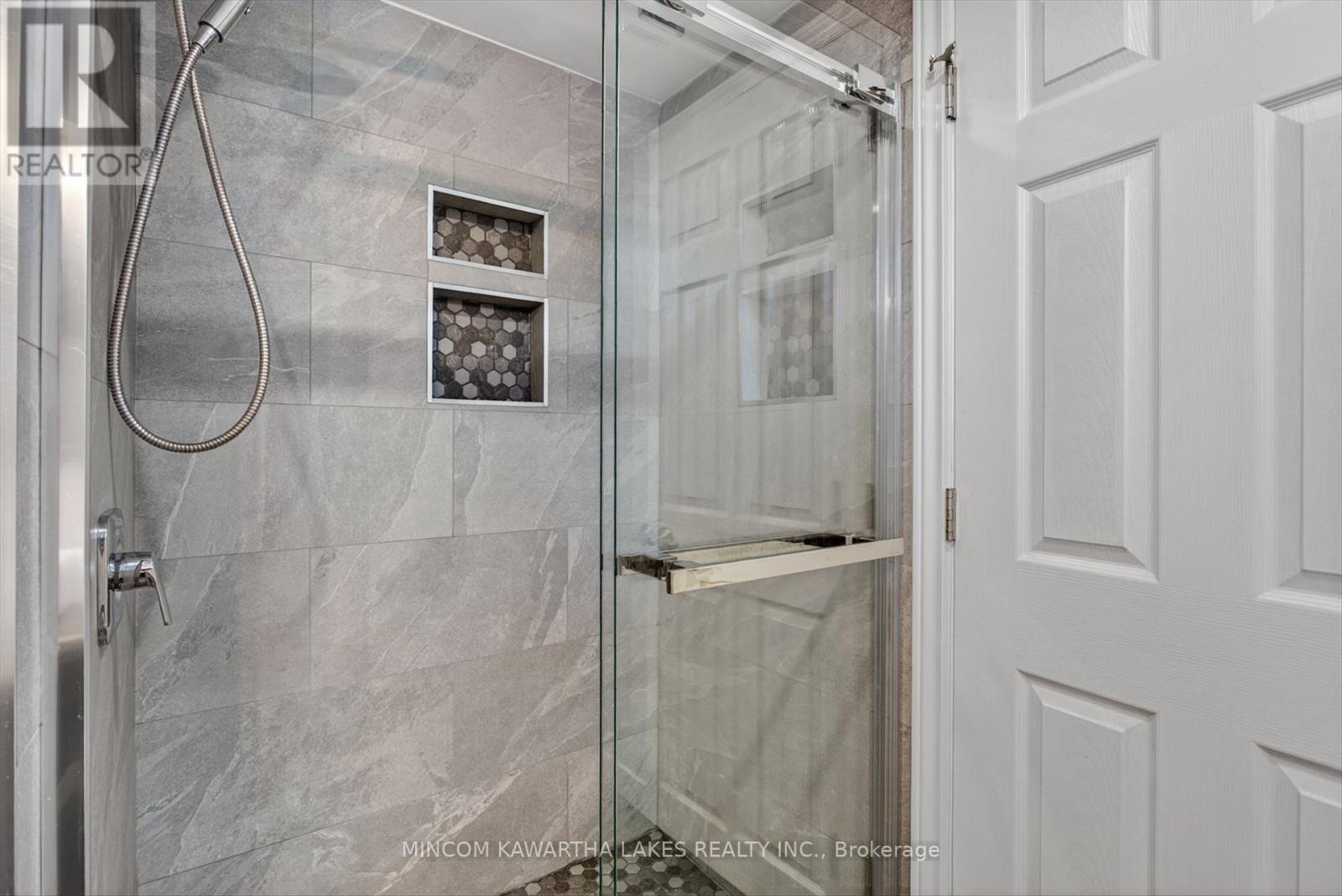 727 Bellaire Street, Peterborough, Ontario  K9J 3Y7 - Photo 34 - X13063928