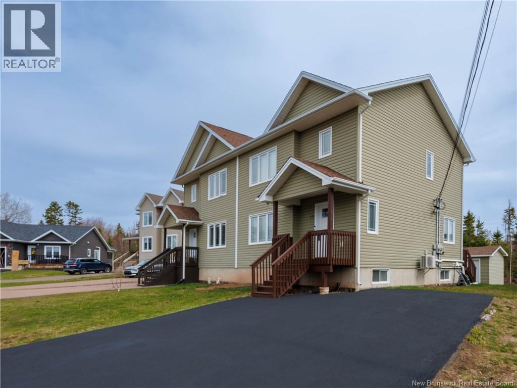 15 Janick Court, Moncton, New Brunswick  E1A 9L6 - Photo 3 - NB135840