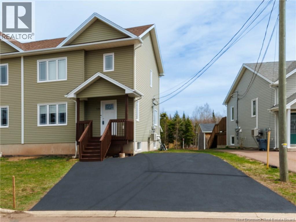 15 Janick Court, Moncton, New Brunswick  E1A 9L6 - Photo 1 - NB135840