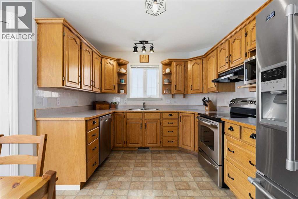 30 Arbour Ridge Circle NW, Calgary, Alberta  T3G 3S9 - Photo 15 - A2305845