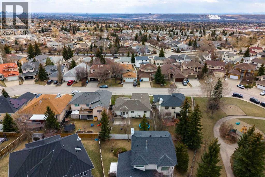 30 Arbour Ridge Circle NW, Calgary, Alberta  T3G 3S9 - Photo 4 - A2305845