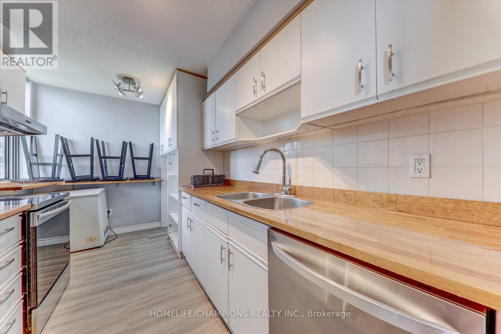 2303 - 1900 Sheppard Avenue E, Toronto, Ontario  M2J 4T4 - Photo 10 - C13075682