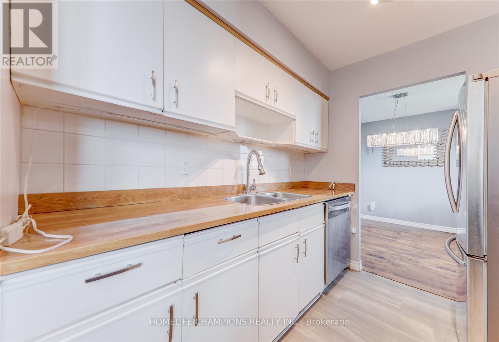 2303 - 1900 Sheppard Avenue E, Toronto, Ontario  M2J 4T4 - Photo 11 - C13075682