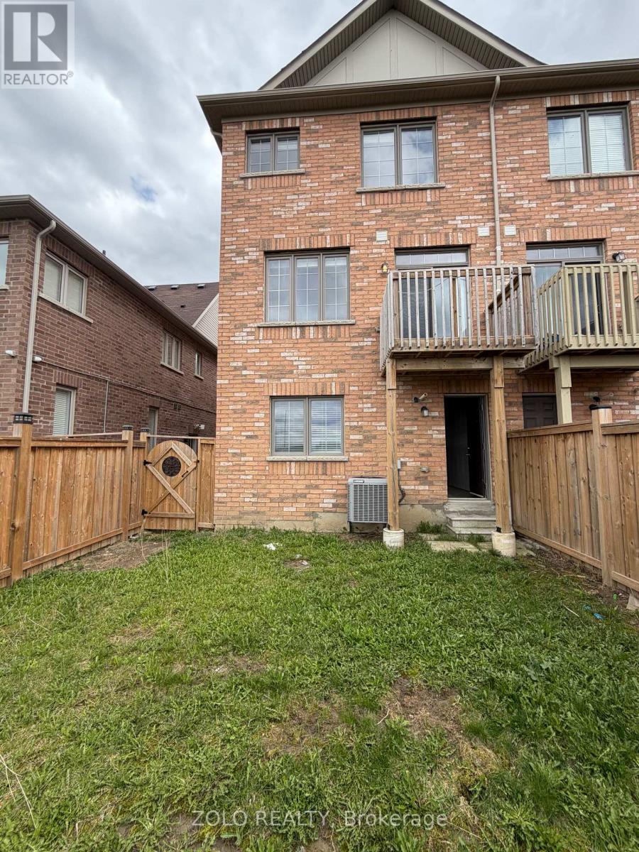 12 Agava Street, Brampton, Ontario  L7A 4S5 - Photo 12 - W12984766