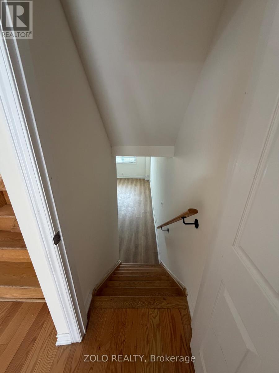 12 Agava Street, Brampton, Ontario  L7A 4S5 - Photo 9 - W12984766