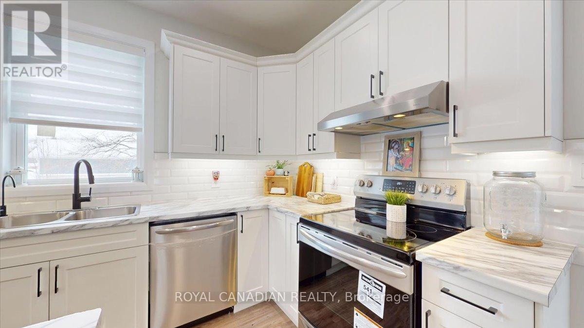 131 Elora Street N, Minto, Ontario  N0G 1Z0 - Photo 10 - X13074462