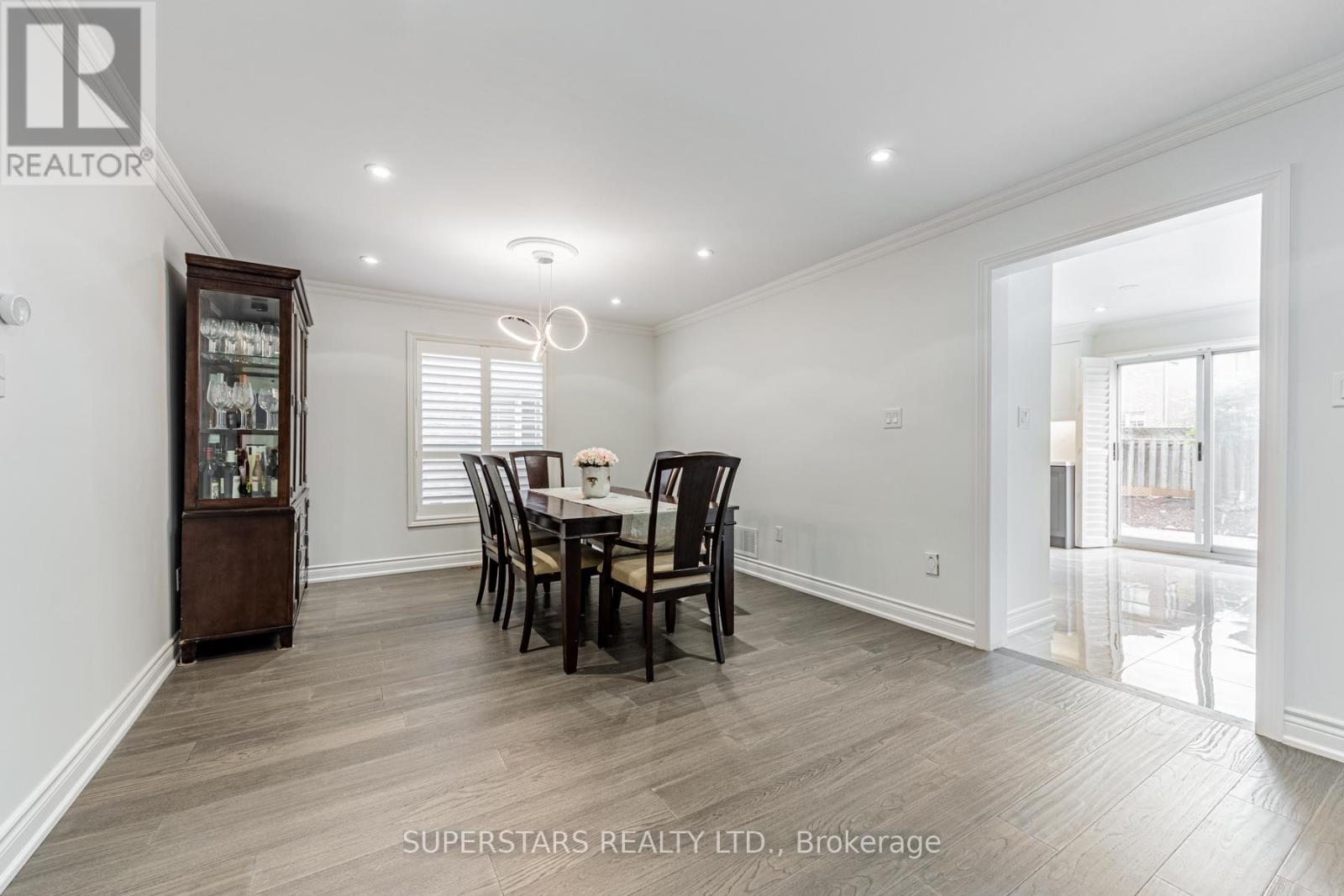 71 Landsdown Crescent, Markham, Ontario  L6E 1N6 - Photo 4 - N13075686