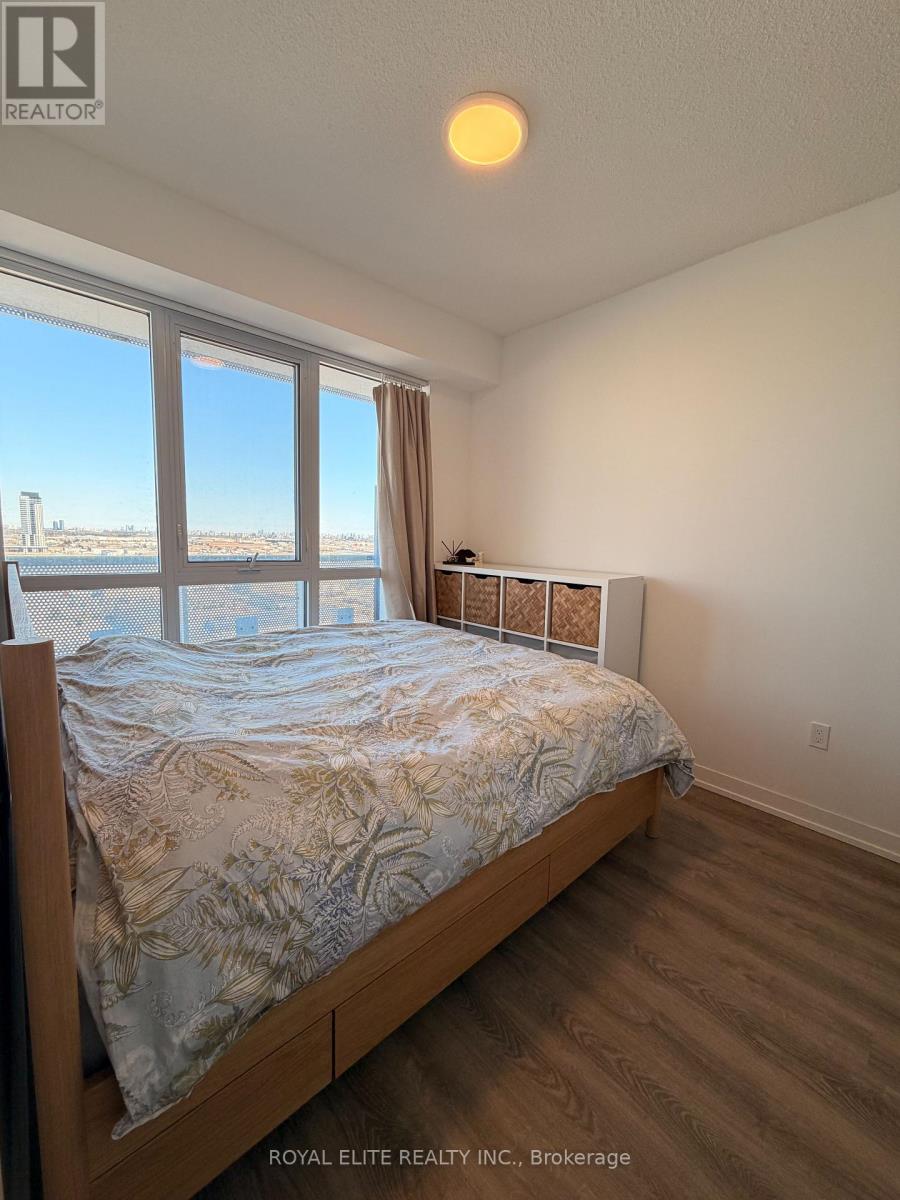 1807 - 8 Interchange Way, Vaughan (Vaughan Corporate Centre), Ontario  L4K 0R2 - Photo 13 - N13075698