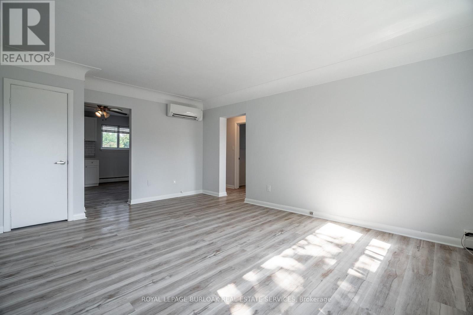 7 - 2161 Ghent Avenue, Burlington, Ontario  L7R 1Y6 - Photo 5 - W13075674
