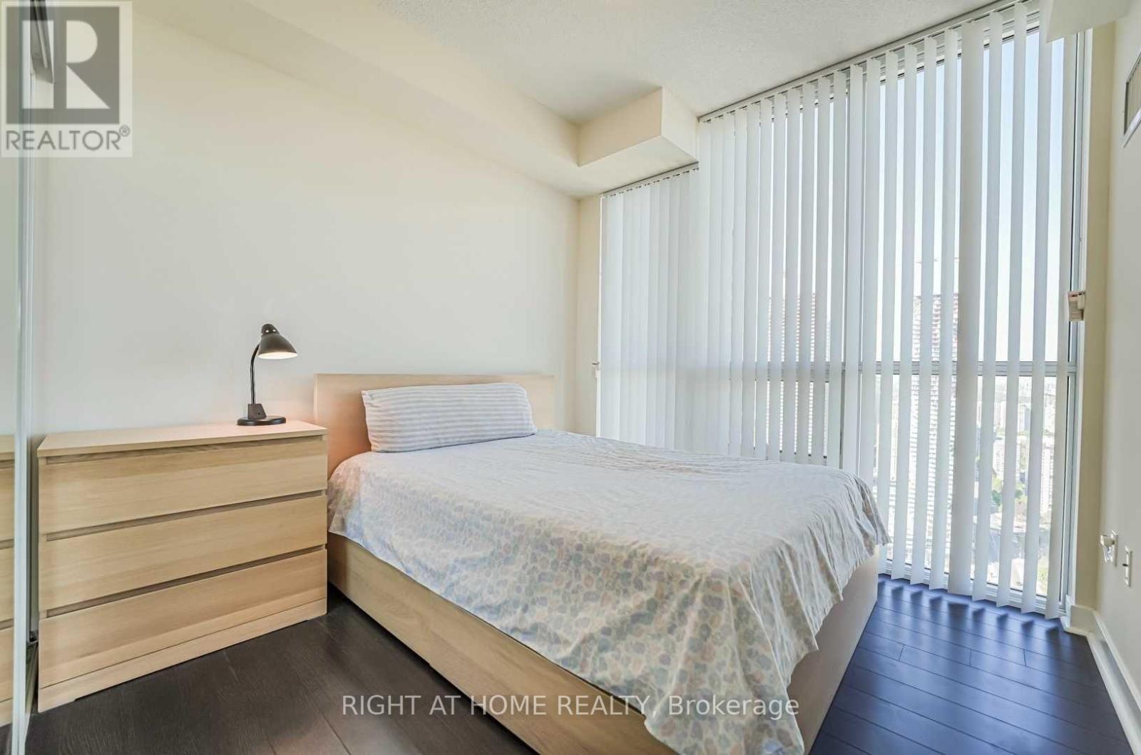 3702 - 3975 Grand Park Drive, Mississauga, Ontario  L5B 4M6 - Photo 10 - W13075702